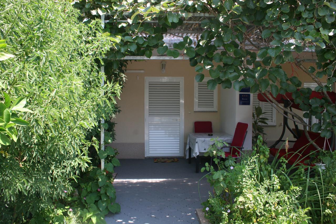Apartments Tomislav Poljica  Eksteriør billede